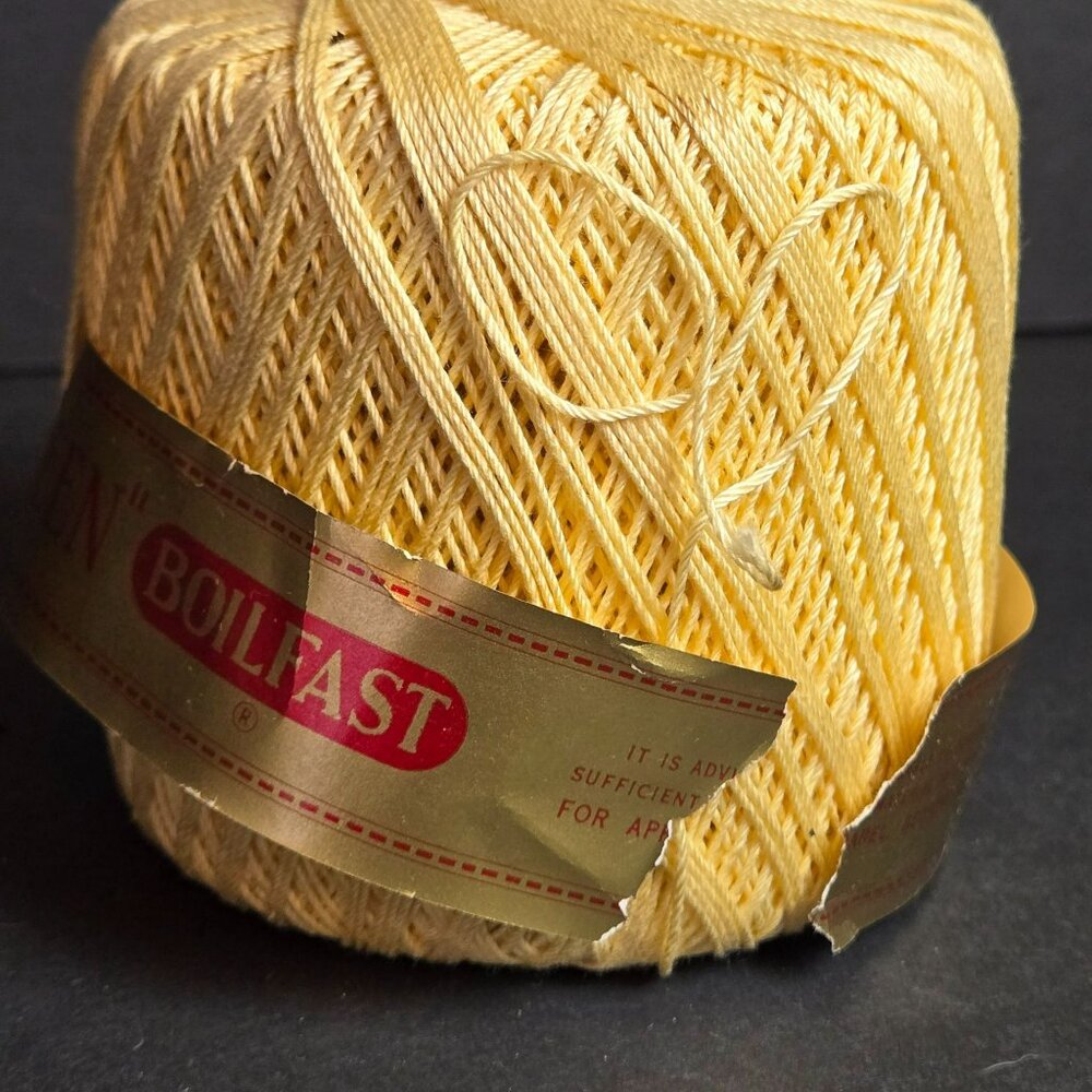 Vintage J&P Coats Knit-Cro-Sheen Crochet Thread Boilfast 175 Yards Yellow Cotton - Picture 4 of 6